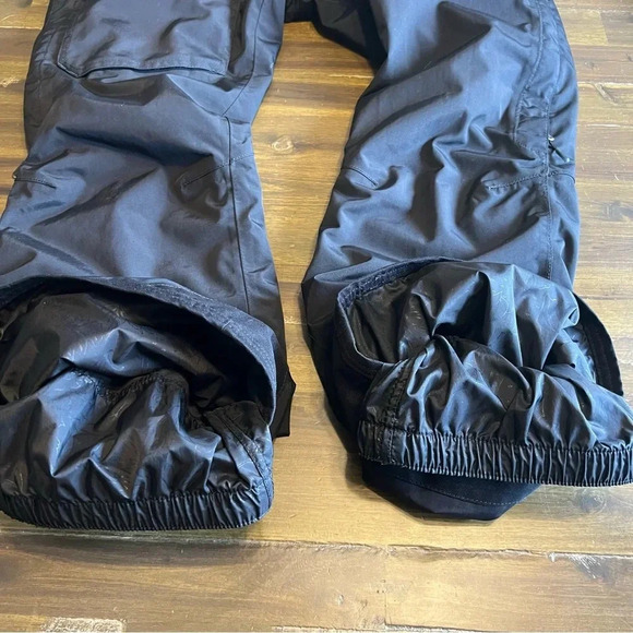 The North Face Snow Pants - Picture 10 of 14